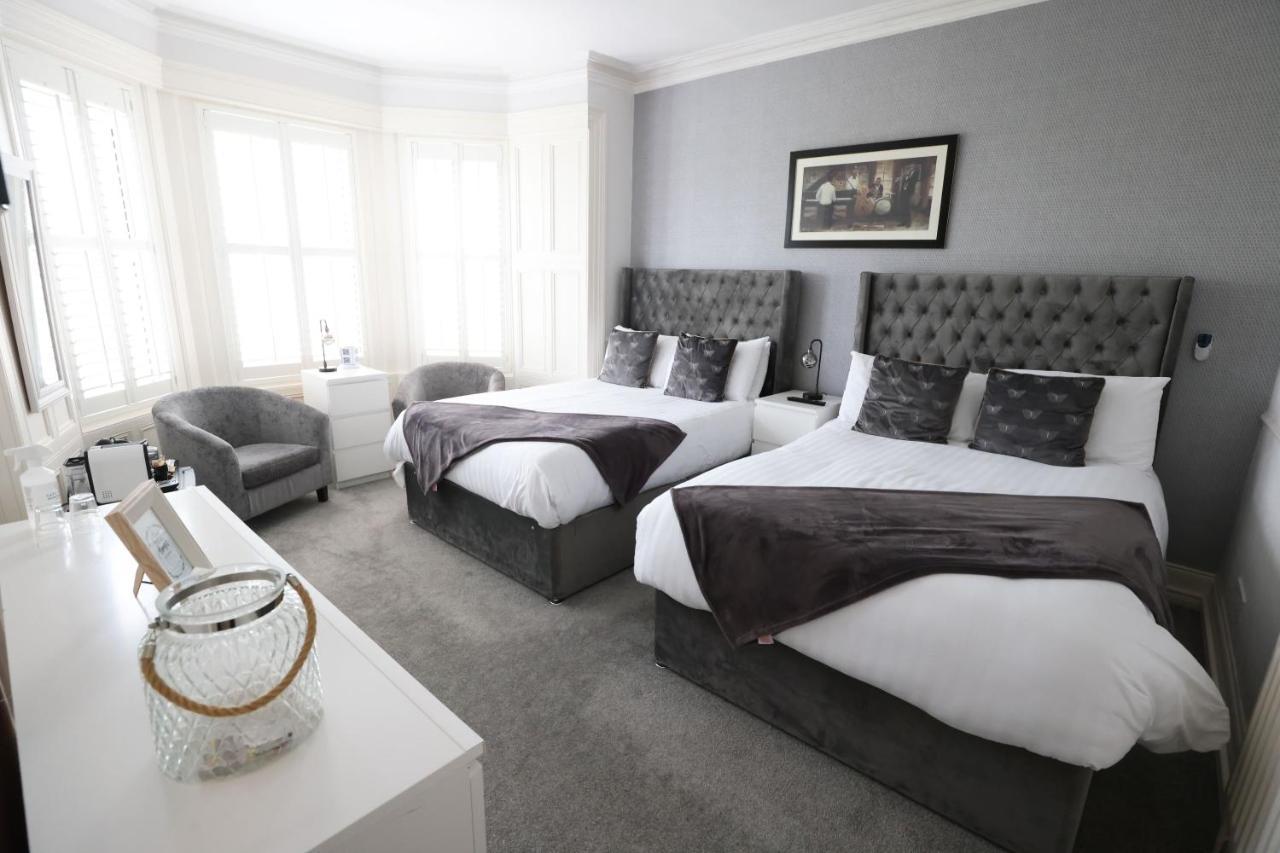 Hotel Mandalay Portrush Exterior foto